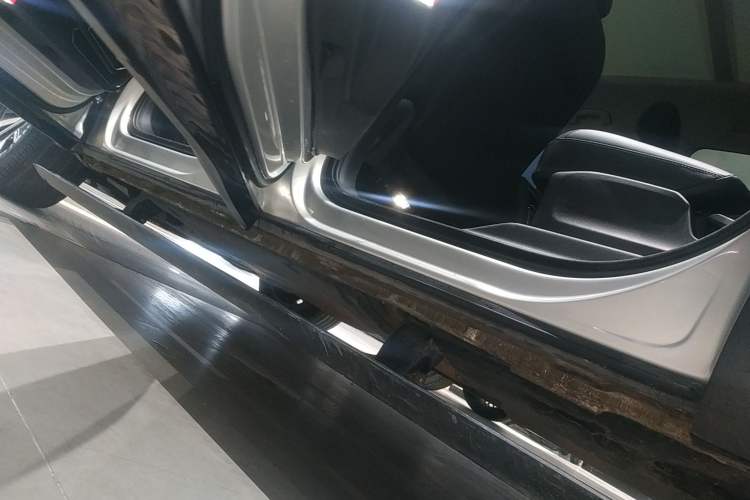 Used Volkswagen Teramont X 2020 Facelift 380TSI Four-Wheel Drive Luxury Edition Left Side Sill