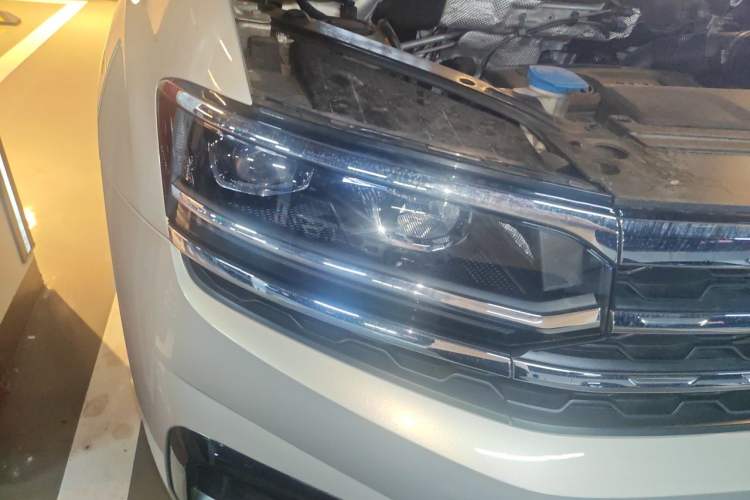 Used Volkswagen Teramont X 2020 380TSI Four-Wheel Drive Luxury Edition Right Front Headlight