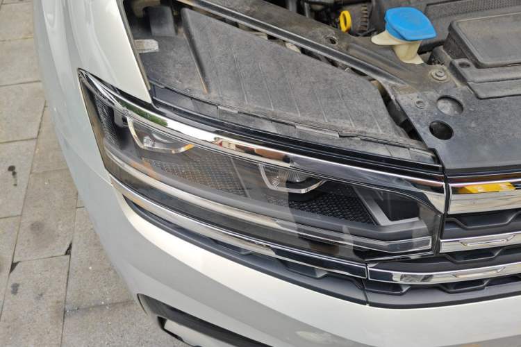 Used Volkswagen Teramont X 2020 Facelift 380TSI Four-Wheel Drive Luxury Edition Right Front Headlight