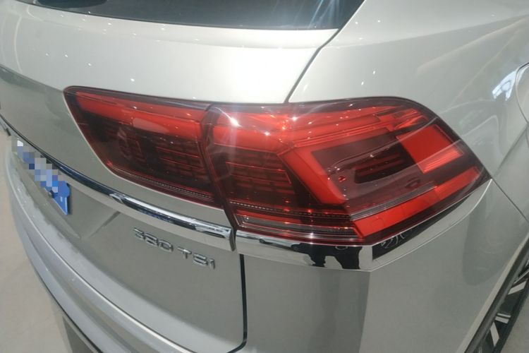 Used Volkswagen Teramont X 2020 Facelift 380TSI Four-Wheel Drive Luxury Edition Right Rear Taillight