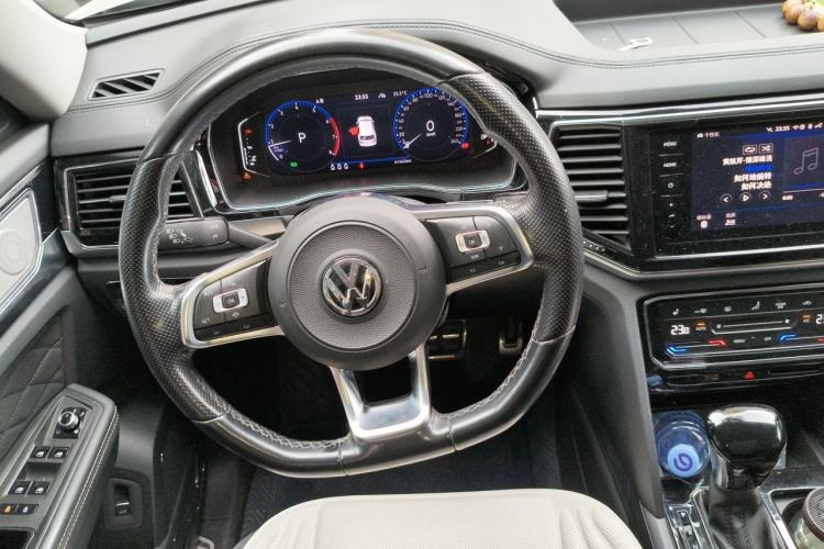 Used Volkswagen Teramont X 2020 Revised Version 530 V6 Four-Wheel Drive Prestige Luxury Edition Steering Wheel