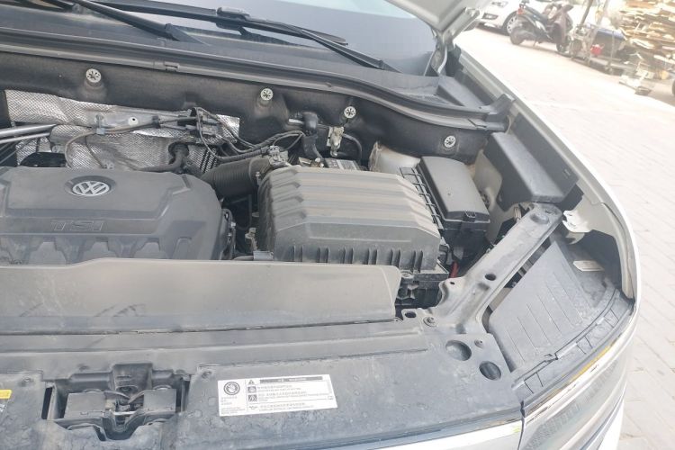 Used Volkswagen Teramont X 2020 Facelifted 330TSI Two-Wheel-Drive Luxury Edition Engine Bay Left