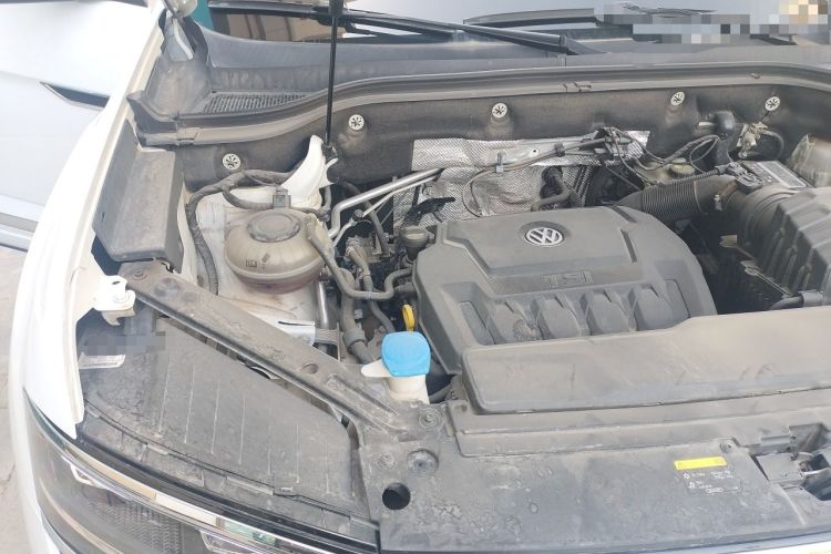 Used Volkswagen Teramont X 2020 Facelifted 330TSI Two-Wheel-Drive Luxury Edition Engine Bay Right
