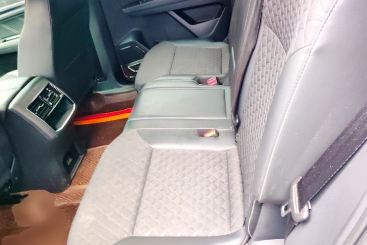 Used Volkswagen Teramont X 2020 330TSI Two-Wheel-Drive Luxury Edition Left Rear Seat