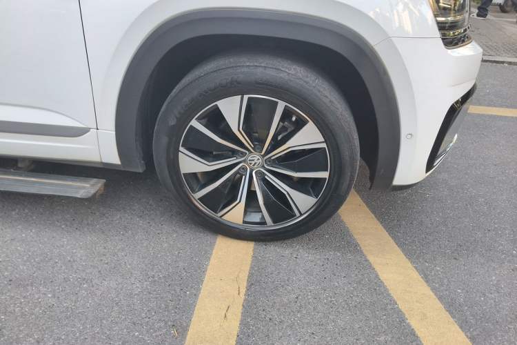 Used Volkswagen Teramont X 2020 380TSI Four-Wheel Drive Prestige Luxury Edition Right Front Wheel Hub