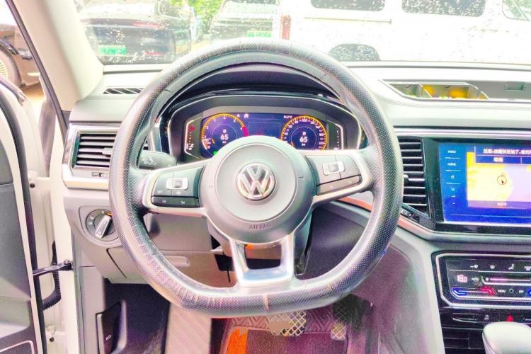 Used Volkswagen Teramont X 2020 330TSI Two-Wheel-Drive Luxury Edition Steering Wheel