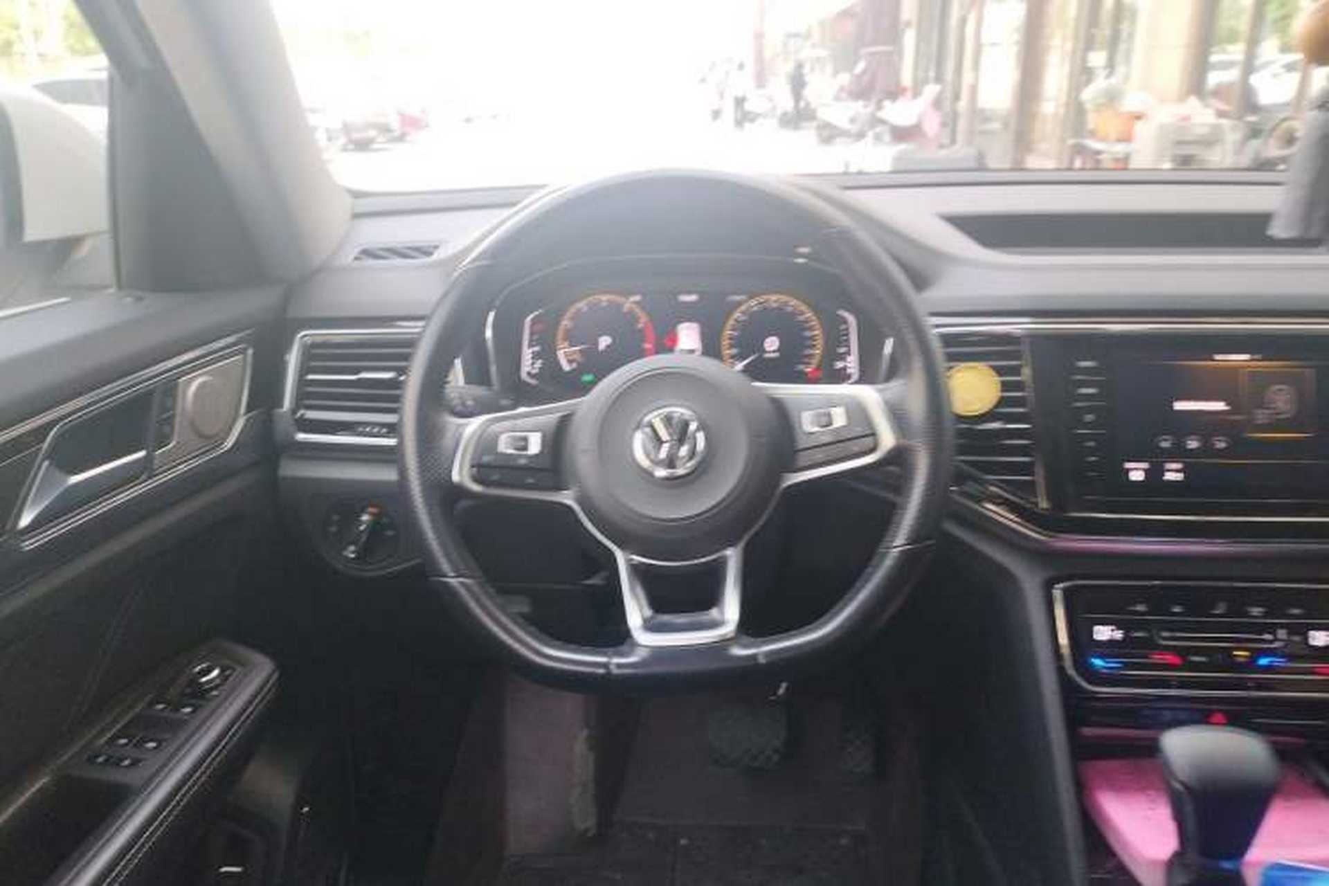 Used Volkswagen Teramont X 2020 Facelifted 330TSI Two-Wheel-Drive Luxury Edition Steering Wheel