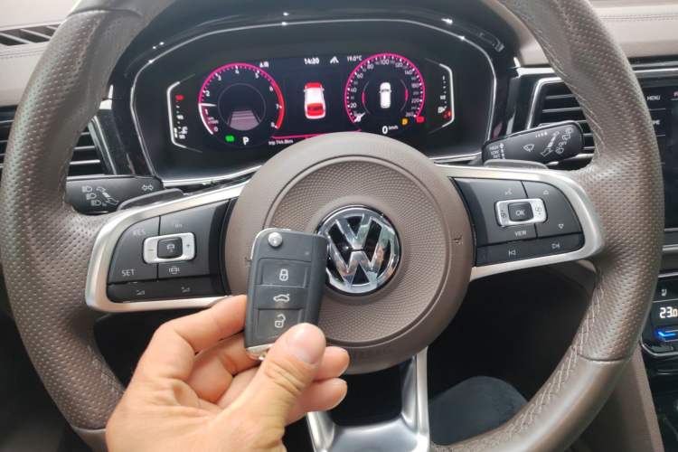Used Volkswagen Teramont X 2020 Facelifted 530 V6 All-Wheel Drive Prestige Flagship Edition Vehicle Key