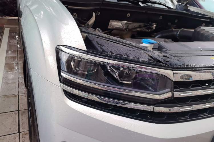 Used Volkswagen Teramont X 2020 380TSI Four-Wheel Drive Prestige Luxury Edition Right Front Headlight