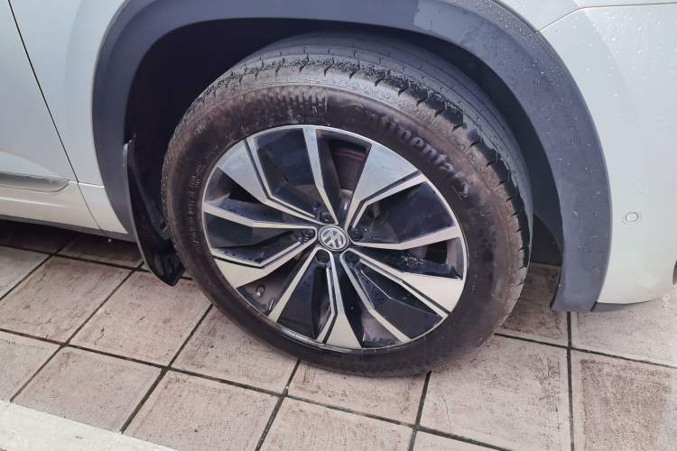 Used Volkswagen Teramont X 2020 380TSI Four-Wheel Drive Prestige Luxury Edition Right Front Wheel Hub