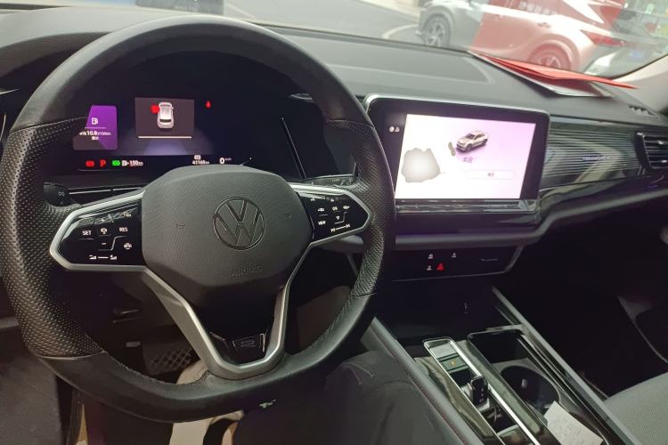 Used Volkswagen Teramont X 2021 330TSI Two-Wheel-Drive Prestige Luxury Edition Center Console