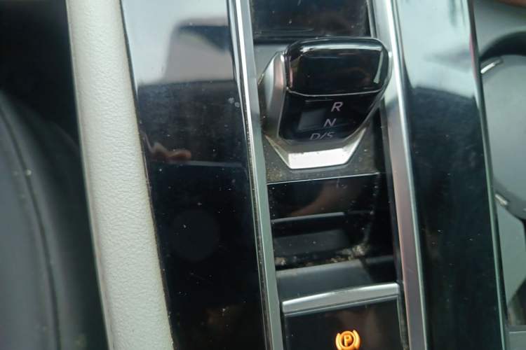 Used Volkswagen Teramont X 2021 330TSI Two-Wheel-Drive Prestige Luxury Edition Gear Lever