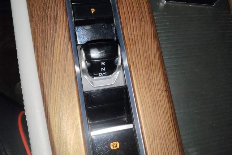 Used Volkswagen Teramont X 2021 380TSI Four-Wheel Drive Prestige Luxury Edition Gear Lever