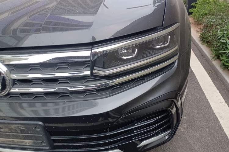 Used Volkswagen Teramont X 2021 330TSI Two-Wheel-Drive Prestige Luxury Edition Left Front Headlight