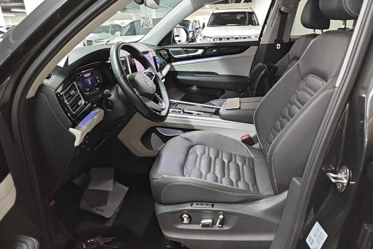 Used Volkswagen Teramont X 2021 330TSI Two-Wheel-Drive Prestige Luxury Edition Left Front Seat