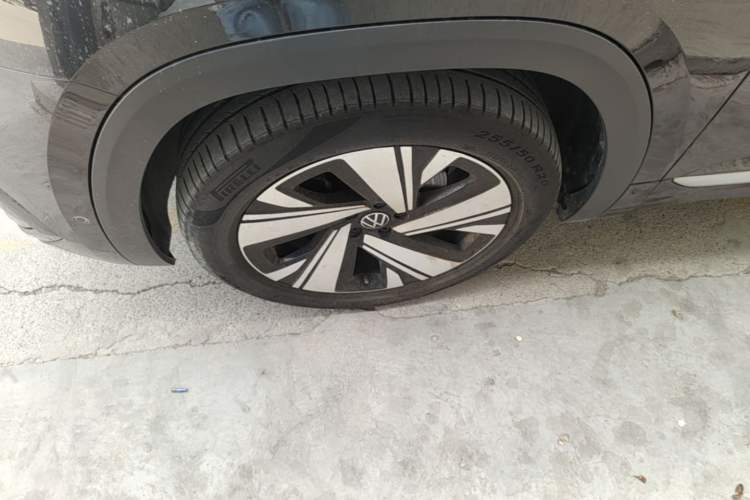 Used Volkswagen Teramont X 2021 380TSI Four-Wheel Drive Prestige Luxury Edition Left Front Wheel Hub