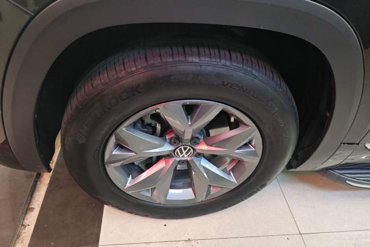 Used Volkswagen Teramont X 2021 380TSI Four-Wheel Drive Luxury Edition Left Front Wheel Hub