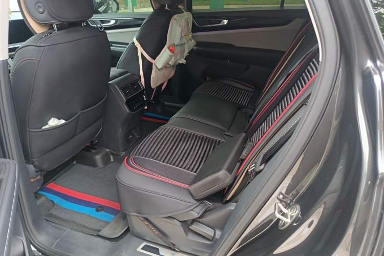 Used Volkswagen Teramont X 2021 330TSI Two-Wheel-Drive Prestige Luxury Edition Left Rear Seat