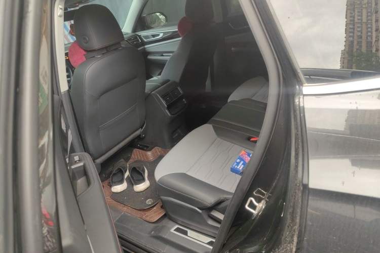 Used Volkswagen Teramont X 2021 380TSI Four-Wheel Drive Luxury Edition Left Rear Seat