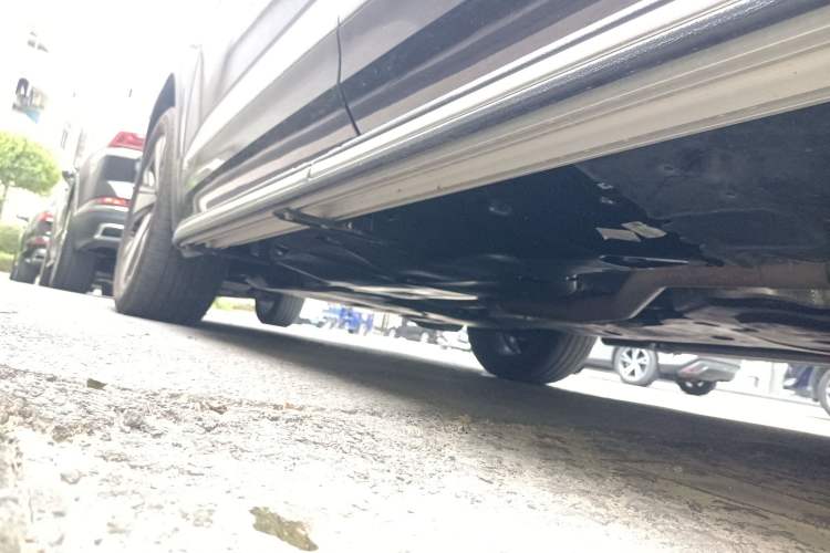 Used Volkswagen Teramont X 2021 330TSI Two-Wheel-Drive Prestige Luxury Edition Left Side Sill