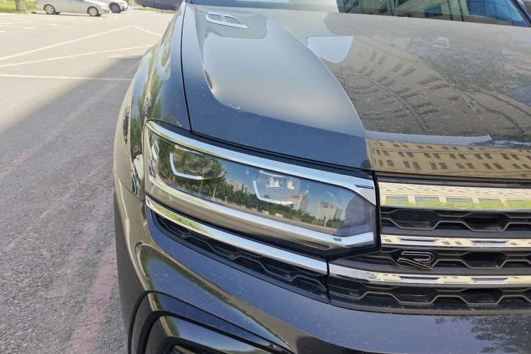 Used Volkswagen Teramont X 2021 530 V6 Four-Wheel Drive Prestige Luxury Edition Right Front Headlight