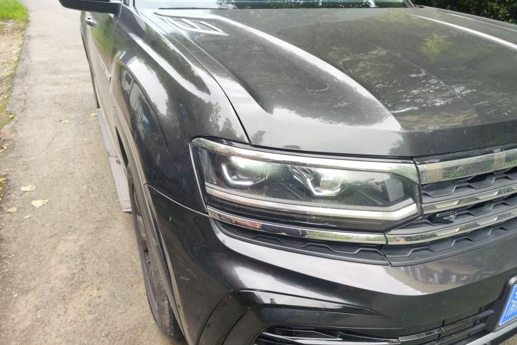 Used Volkswagen Teramont X 2021 380TSI Four-Wheel Drive Luxury Edition Right Front Headlight