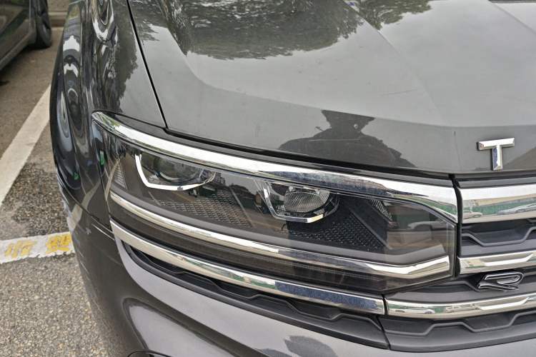 Used Volkswagen Teramont X 2021 330TSI Two-Wheel-Drive Prestige Luxury Edition Right Front Headlight