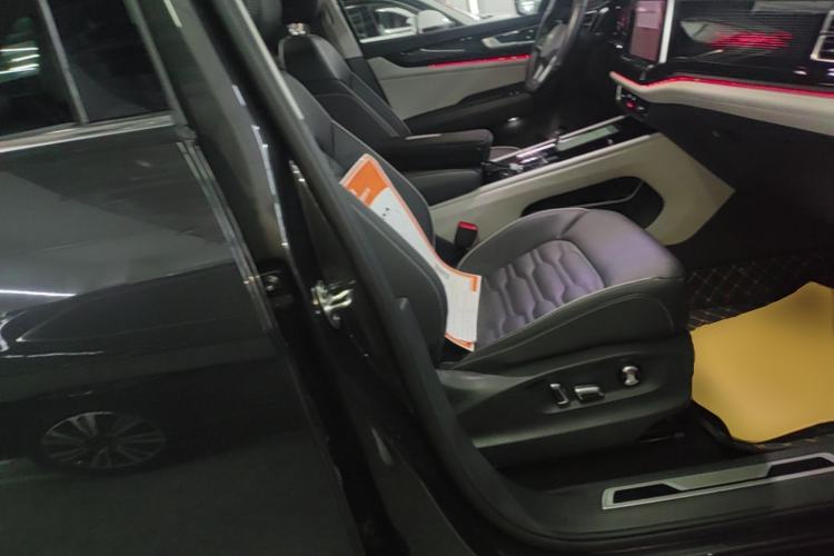 Used Volkswagen Teramont X 2021 330TSI Two-Wheel-Drive Prestige Luxury Edition Right Front Seat