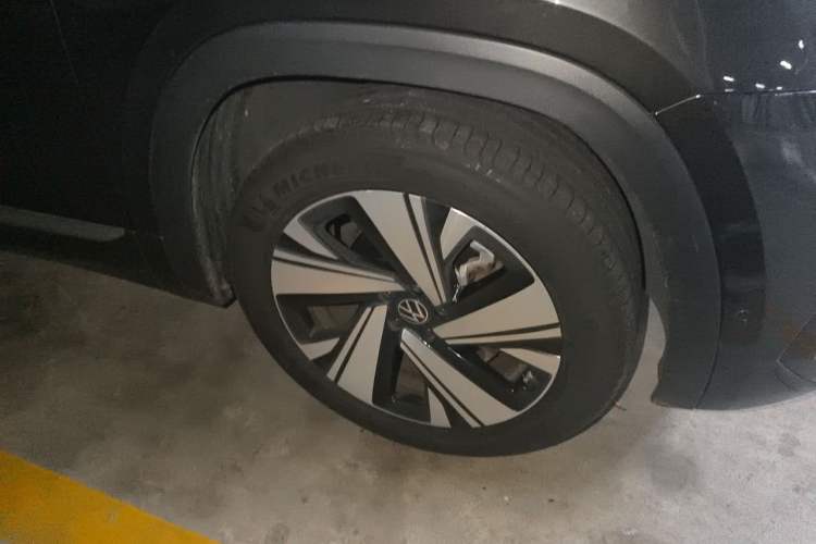 Used Volkswagen Teramont X 2021 380TSI Four-Wheel Drive Prestige Luxury Edition Right Front Wheel Hub