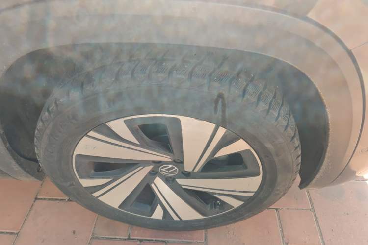 Used Volkswagen Teramont X 2021 380TSI Four-Wheel Drive Prestige Luxury Edition Right Front Wheel Hub