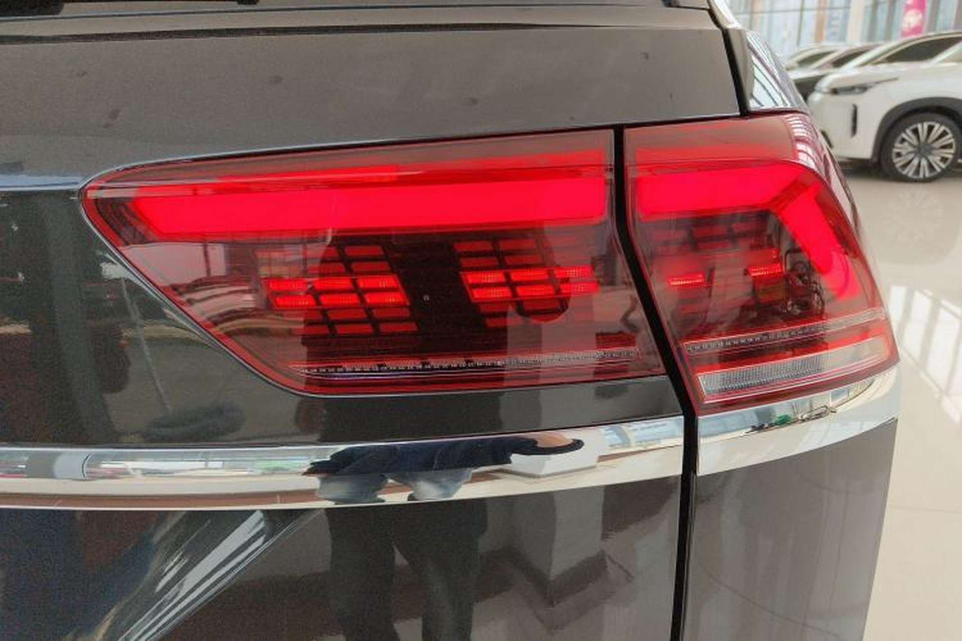 Used Volkswagen Teramont X 2021 380TSI Four-Wheel Drive Prestige Luxury Edition Right Rear Taillight