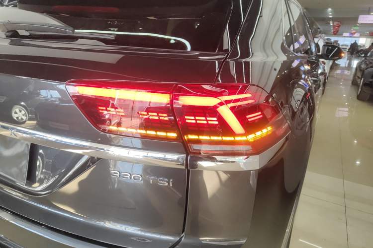 Used Volkswagen Teramont X 2021 330TSI Two-Wheel-Drive Luxury Edition Right Rear Taillight