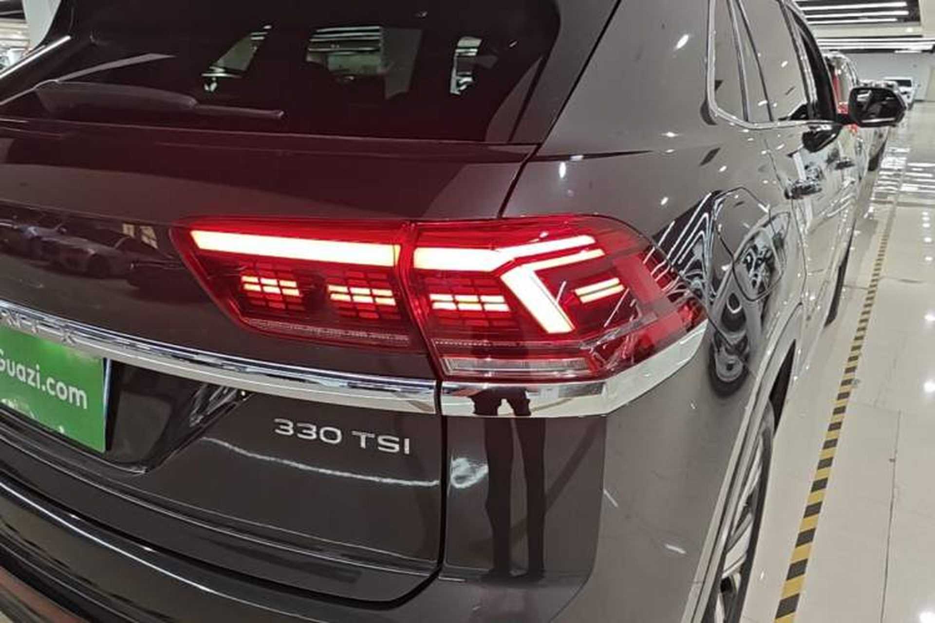 Used Volkswagen Teramont X 2021 330TSI Two-Wheel-Drive Prestige Luxury Edition Right Rear Taillight