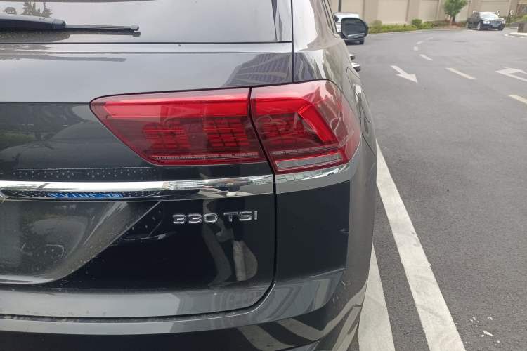 Used Volkswagen Teramont X 2021 330TSI Two-Wheel-Drive Prestige Luxury Edition Right Rear Taillight