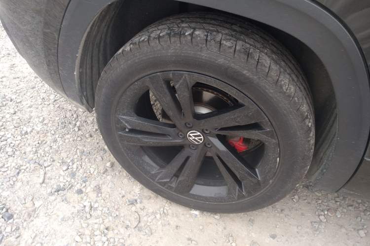 Used Volkswagen Teramont X 2021 380TSI Four-Wheel Drive Prestige Flagship Edition Right Rear Wheel Hub