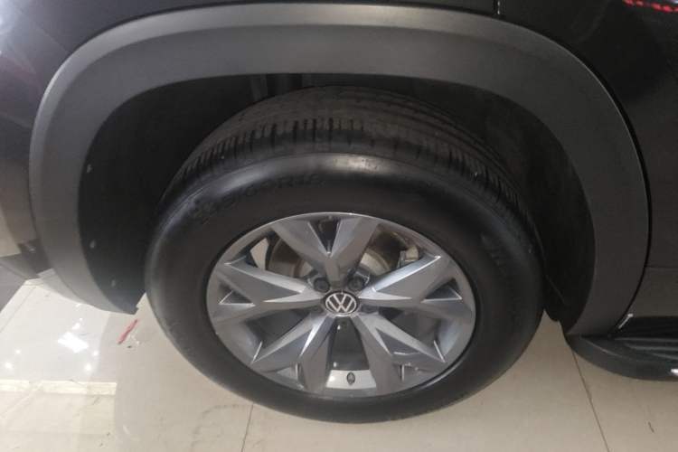 Used Volkswagen Teramont X 2021 380TSI Four-Wheel Drive Luxury Edition Right Rear Wheel Hub