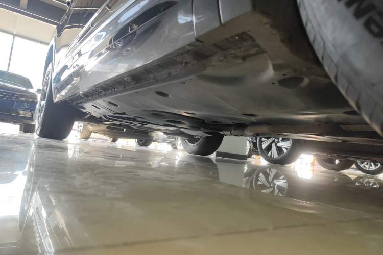 Used Volkswagen Teramont X 2021 330TSI Two-Wheel-Drive Luxury Edition Right Side Sill