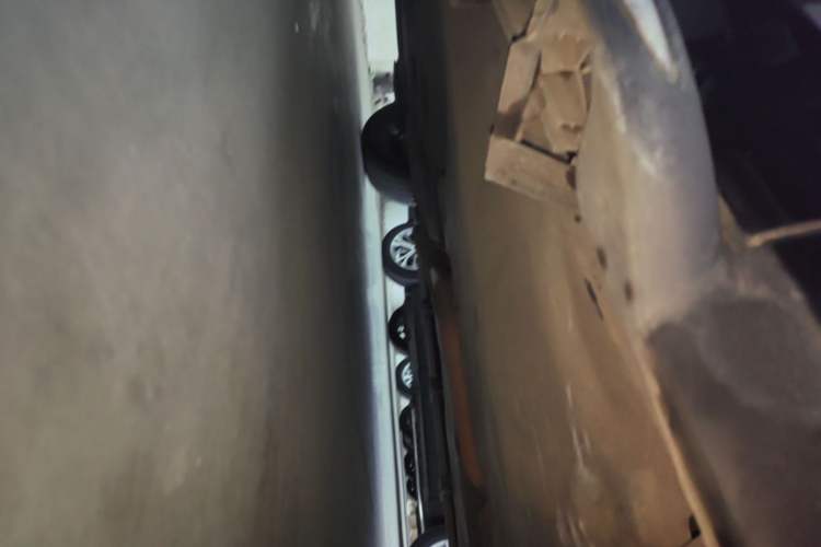 Used Volkswagen Teramont X 2021 330TSI Two-Wheel-Drive Prestige Luxury Edition Right Side Sill