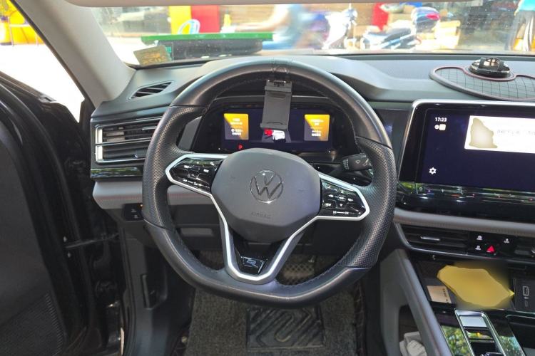 Used Volkswagen Teramont X 2021 330TSI Two-Wheel-Drive Luxury Edition Steering Wheel
