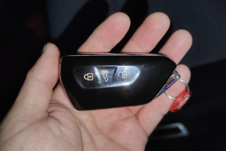 Used Volkswagen Teramont X 2021 330TSI Two-Wheel-Drive Luxury Edition Vehicle Key