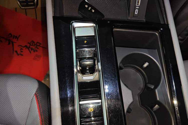 Used Volkswagen Teramont X 2021 380TSI Four-Wheel Drive Prestige Luxury Edition Gear Lever