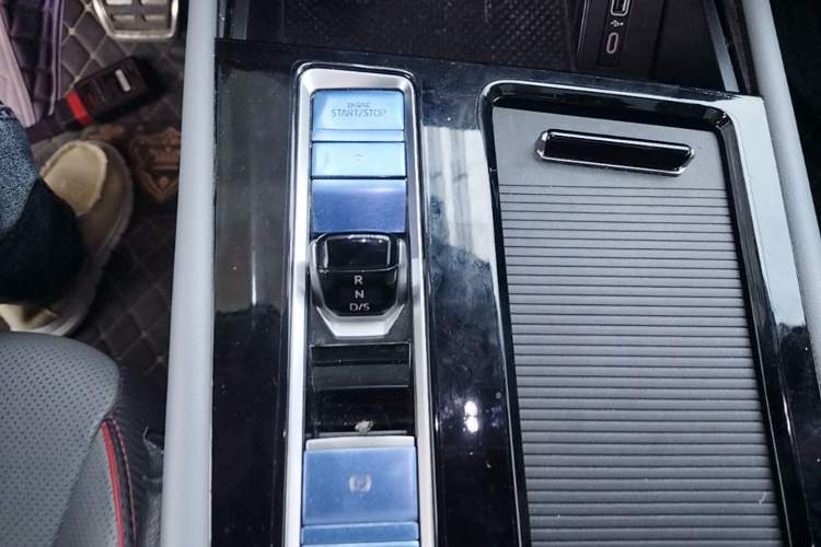 Used Volkswagen Teramont X 2021 380TSI Four-Wheel Drive Prestige Luxury Edition Gear Lever