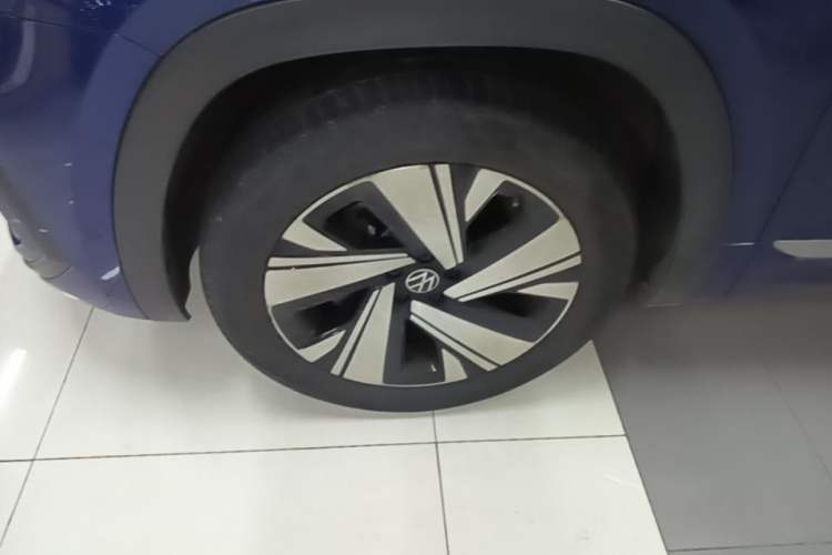 Used Volkswagen Teramont X 2021 380TSI Four-Wheel Drive Prestige Luxury Edition Left Front Wheel Hub