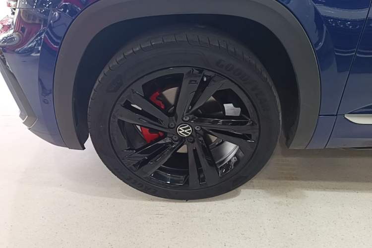 Used Volkswagen Teramont X 2021 380TSI Four-Wheel Drive Prestige Luxury Edition Left Front Wheel Hub
