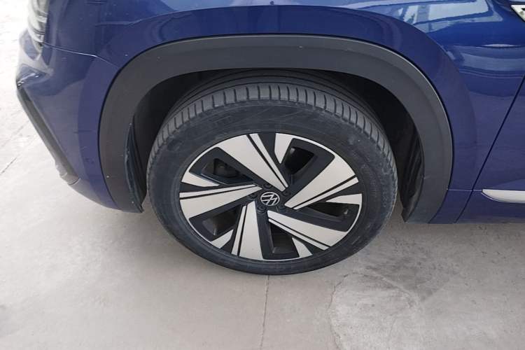 Used Volkswagen Teramont X 2021 380TSI Four-Wheel Drive Prestige Luxury Edition Left Front Wheel Hub