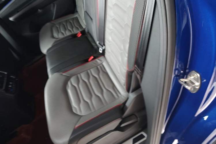Used Volkswagen Teramont X 2021 380TSI Four-Wheel Drive Prestige Luxury Edition Left Rear Seat