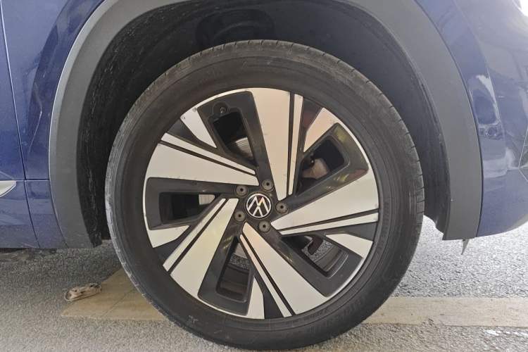 Used Volkswagen Teramont X 2021 380TSI Four-Wheel Drive Prestige Luxury Edition Right Front Wheel Hub