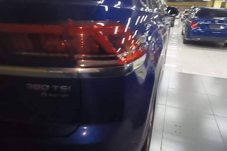 Used Volkswagen Teramont X 2021 380TSI Four-Wheel Drive Prestige Luxury Edition Right Rear Taillight
