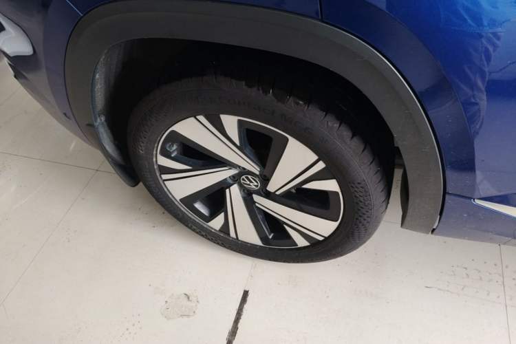 Used Volkswagen Teramont X 2021 380TSI Four-Wheel Drive Prestige Luxury Edition Right Rear Wheel Hub