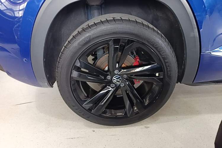 Used Volkswagen Teramont X 2021 380TSI Four-Wheel Drive Prestige Luxury Edition Right Rear Wheel Hub